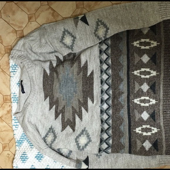 American Eagle Tribal Sweater