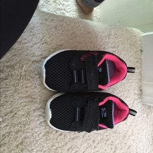 Toddler girls shoes size 3.