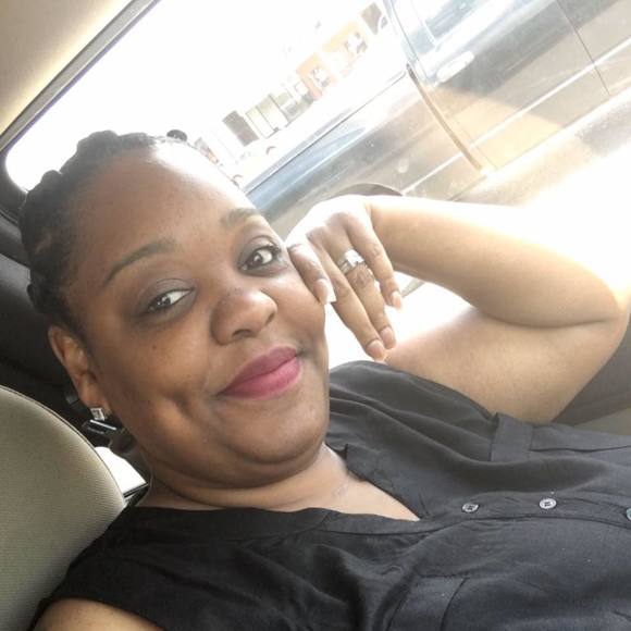 Meet your Posher, Anitra - Picture 1 of 1