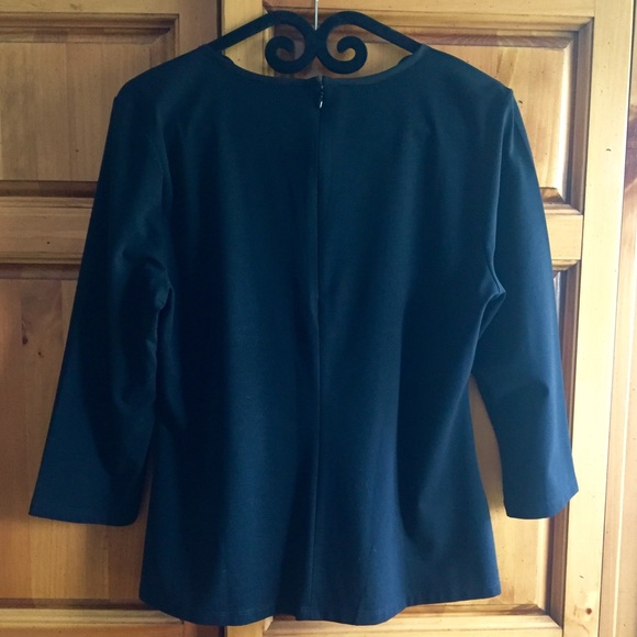 💋Ann Taylor Black Peplum Top - Picture 2 of 7