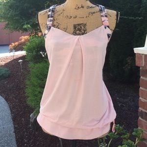 Lululemon Camo workout top