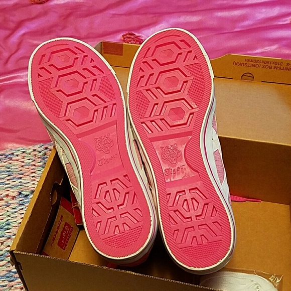 New w/tags pink onitsuka tiger shoes sz 9 - Picture 3 of 4