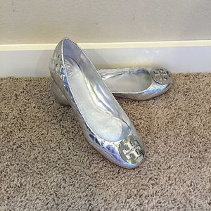 Tory Burch Quinn silver flats, size 8.5