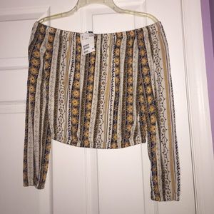 Off the shoulder H&M top