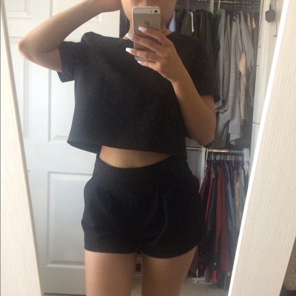 Two Piece - Picture 4 of 4