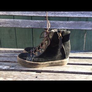OTBT 'Gower' Hidden Wedge Boot (black)