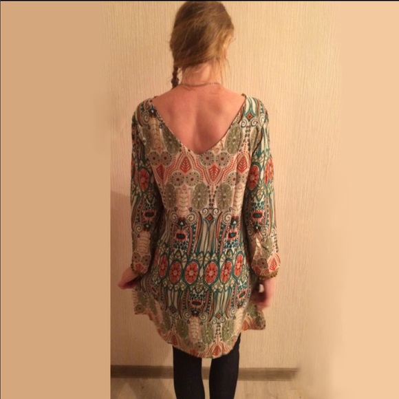 V-neck Long Sleeve Loose Pom Pom Tunic Dress - Picture 5 of 8