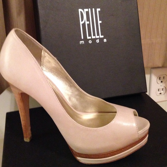 Pelle Moda shoes