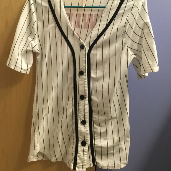 FLAWLESS baseball tee