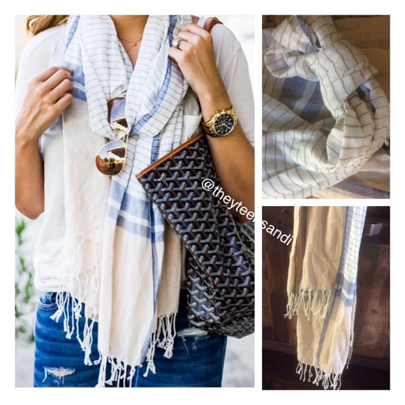 Urban Outfitters Accessories - Urban Outfitters BDG Cotton Fringe Scarf
