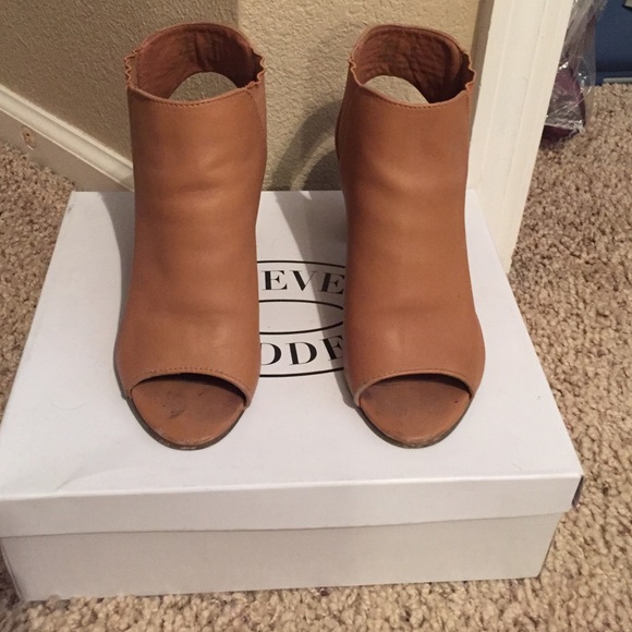 Steve Madden heeled open toe booties