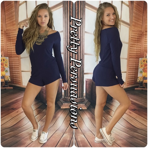 SOLD OUT ‼️Navy Long Slv On/Off Shoulder Romper - Picture 3 of 8