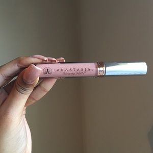 ABH Liquid Lipstick in Naked