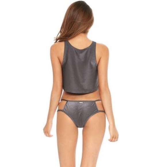 ADDICTED CHARCOAL BOTTOM