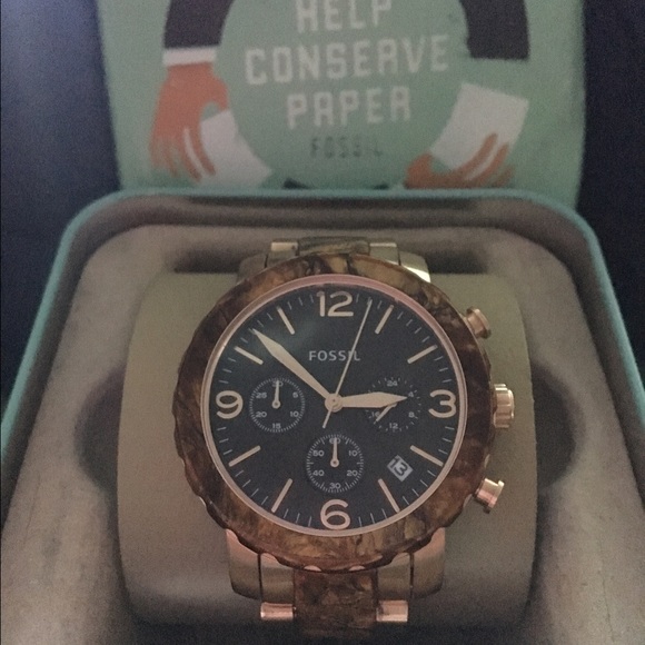⌚️ Authentic Fossil RoseGold w/ Woodgrain ⌚️