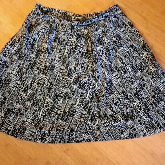 Rare Retroliscious Skirt