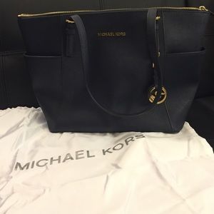 Michael Kors Jet Set Saffiano Leather Purse