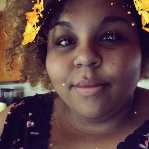 Meet your Posher, Dee