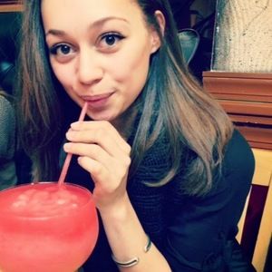 Meet your Posher, Desiree