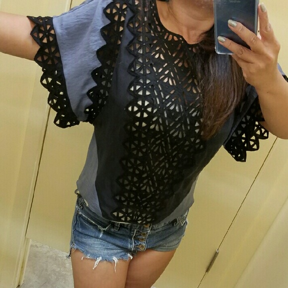 SOLD! Rebecca Taylor Lace Cutout Top - Picture 3 of 3