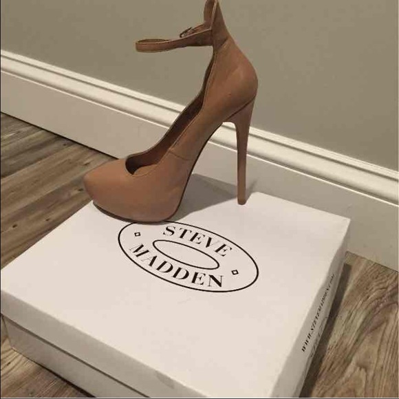 Steve Madden Larsa Pump blush nude color size 6.5
