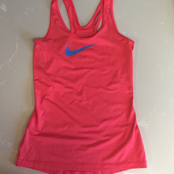 Nike Tops - 🚫 SOLD 🚫Nike Pro Tank