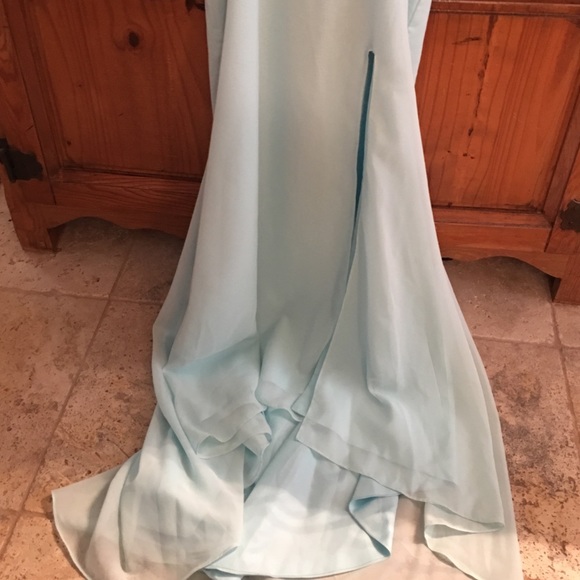 Prom dress - Picture 2 of 4
