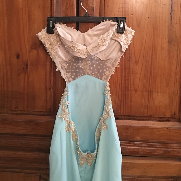 Prom dress - Picture 3 of 4