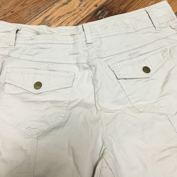 Style & Co Pants - Khaki Capri Pants Style & Co Pants - Khaki Capri Pants