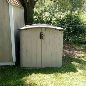 Suncast retractable top shed