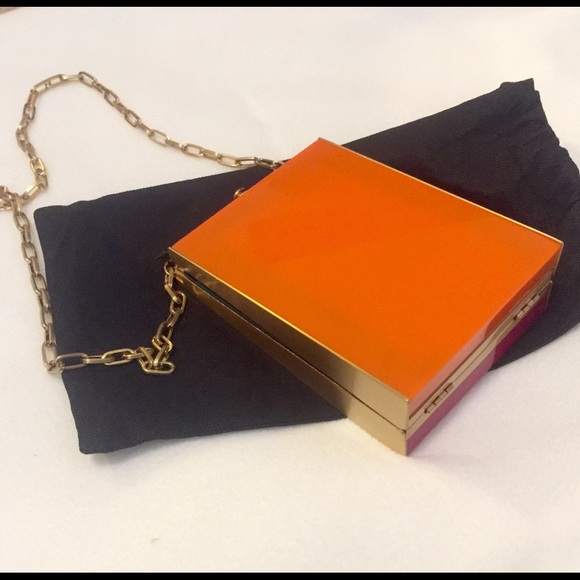 🍁SONDRA ROBERTS YSL LUCITE BAG🍁 - Picture 4 of 5