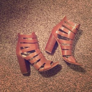 Sam Edelman Gladiator Heels in Cognac, 7.5 M