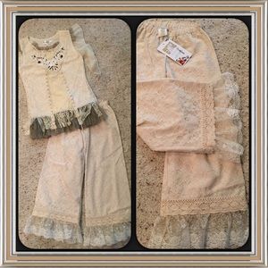 Brand New Creme Lace Persnickety Frocks SZ 8