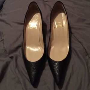 Christian Louboutin Pointed Kitten Heels size 39