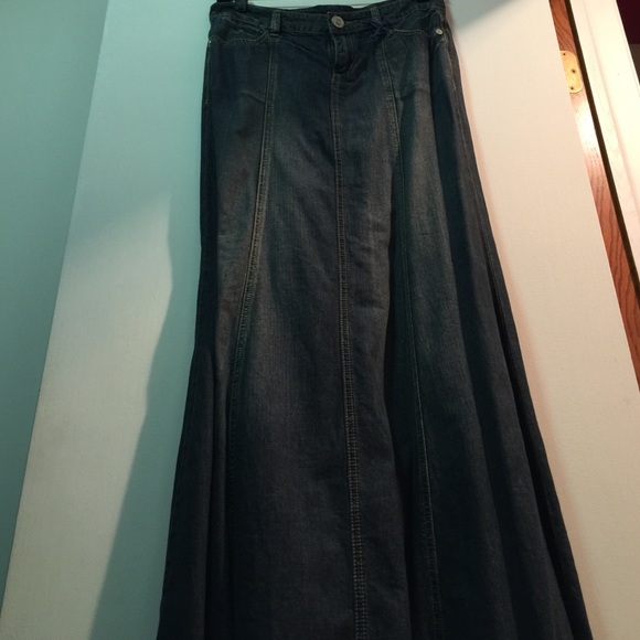 Long skirt