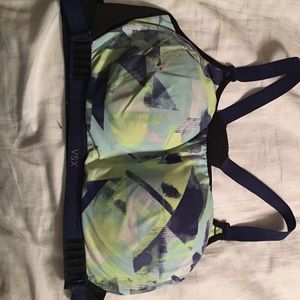 VS Sports Bra 38C