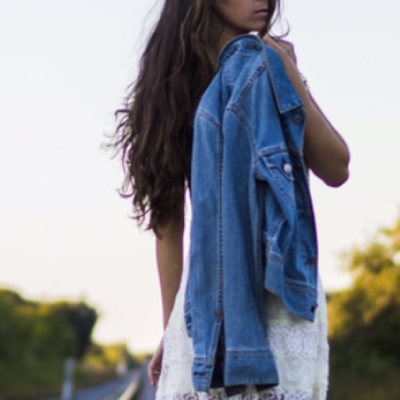 🚦This gorgeous Levis jacket - Picture 2 of 8