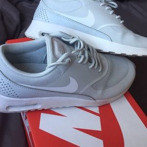 Women's Nike air max Thea