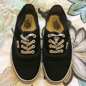 Vans Black Authentic