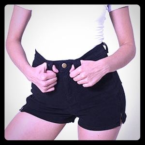 Stretch Twill Black High Waist Side Zipper Short