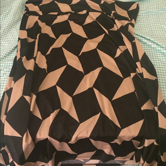 Black & Nude 2XL Azure Lularoe Skirt