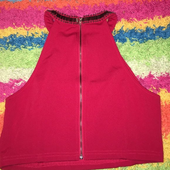 Red Top - Picture 4 of 4