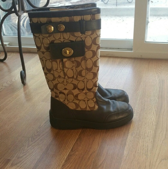 💰SOLD on ebay  Brown Coach boots size 7