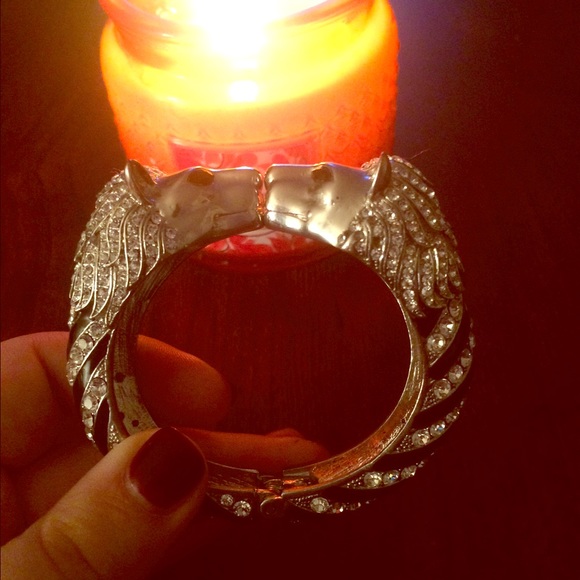 Back and silver bracelet cuff - Picture 1 of 4