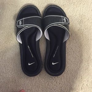 Nike sandals