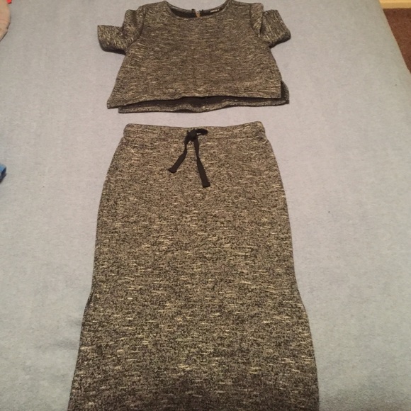 Crop top and skirt set. Marled Grey