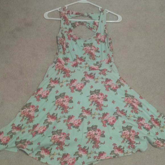 Delias dress