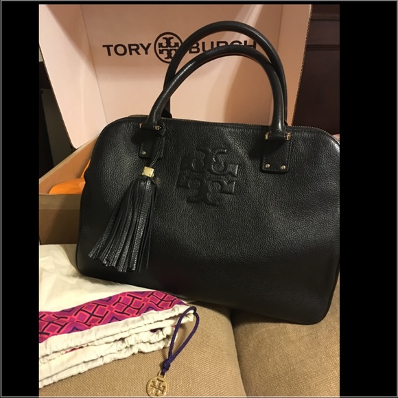 🎀Tory Burch Thea Triple Zip Satchel🎀