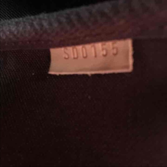 ***SOLD***Louis Vuitton Favorite MM - Picture 3 of 4