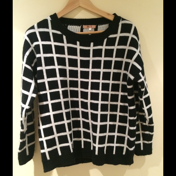 Black and white squared knit sweater